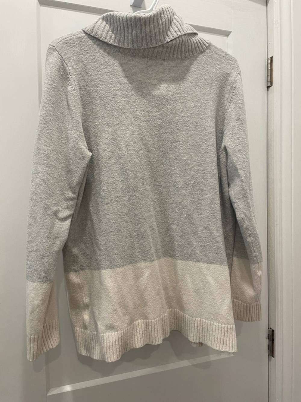 Reitmans Gray and Cream Cowl Neck Colorblock Sweater - Picture 4 of 5